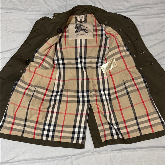 Burberry Established 1856 Khaki Double Breasted Trench Jacket 🧥 - Picture 3 of 16